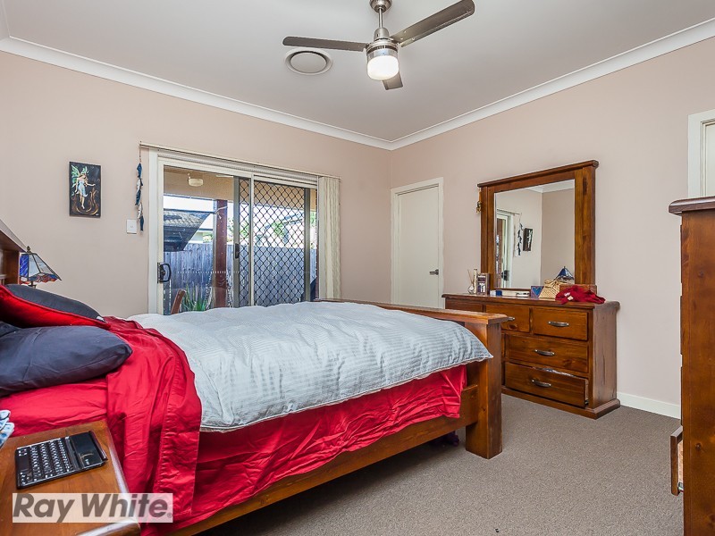 25 Kowari Crescent, North Lakes QLD 4509