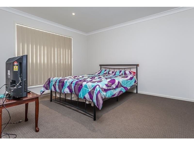 23 Dickson Crescent, North Lakes QLD 4509