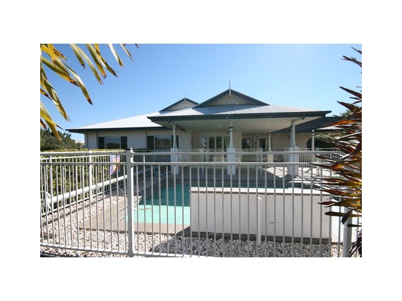 28 Lochside Drive, North Lakes QLD 4509