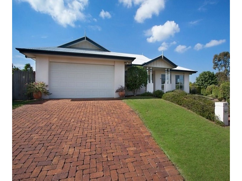 28 Lochside Drive, North Lakes QLD 4509