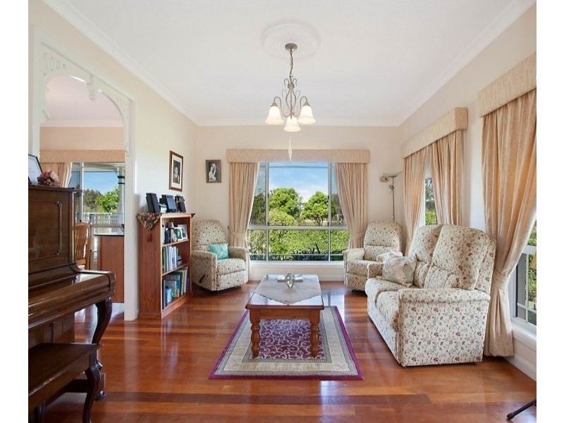 28 Lochside Drive, North Lakes QLD 4509