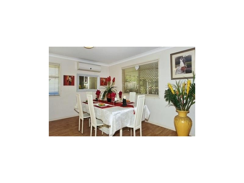 9 Higgs Street, Rothwell QLD 4022