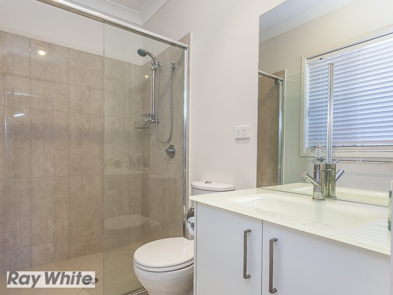 35 Manhattan Crescent, North Lakes QLD 4509