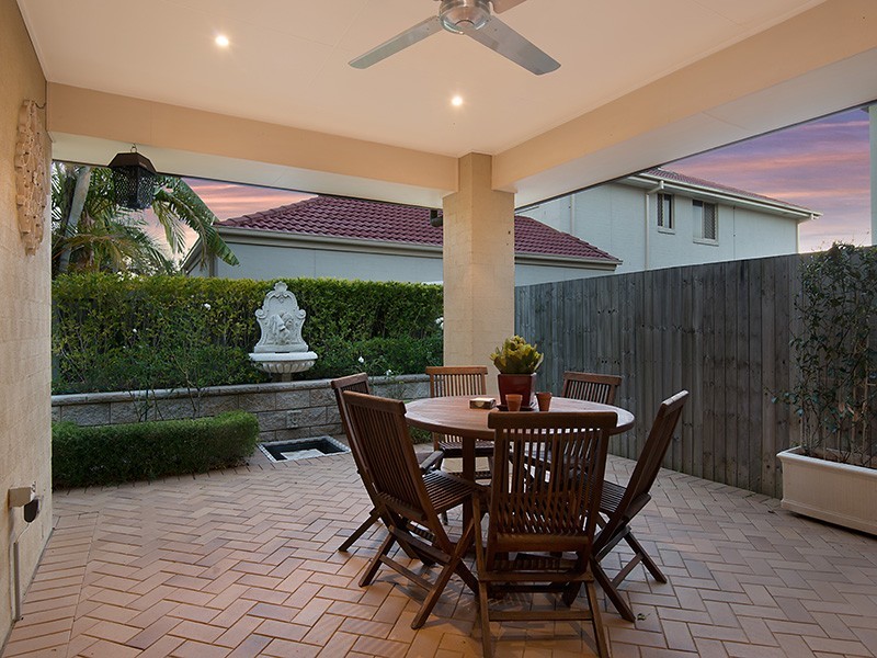 9 Allenby Close, North Lakes QLD 4509