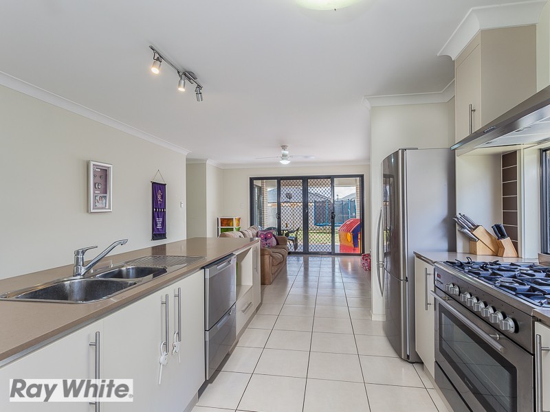 18 Kingdom Circuit, North Lakes QLD 4509