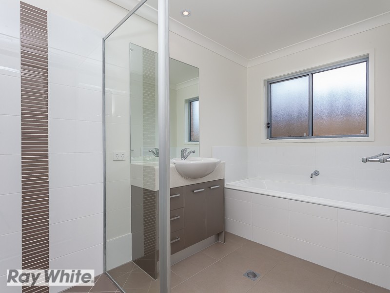 17 Stillwater Street, Mango Hill QLD 4509