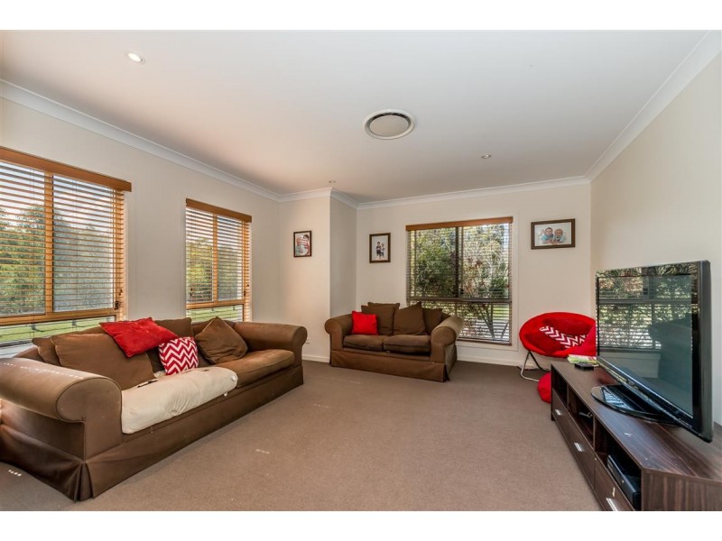 9 Planigale Crescent, North Lakes QLD 4509