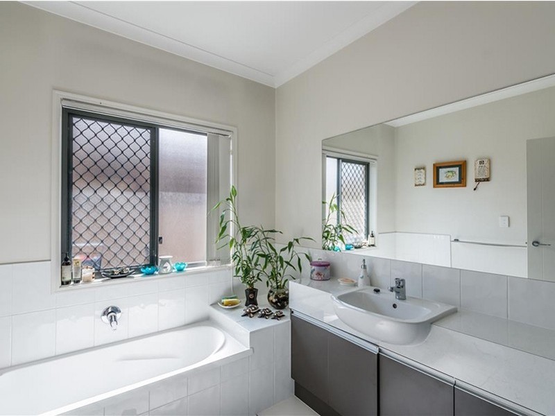 31 Mulgara CT, North Lakes QLD 4509