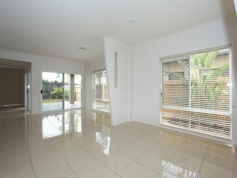 32 Ballesteros Street, North Lakes QLD 4509