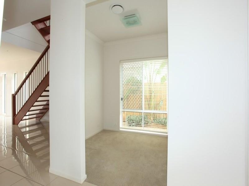 32 Ballesteros Street, North Lakes QLD 4509