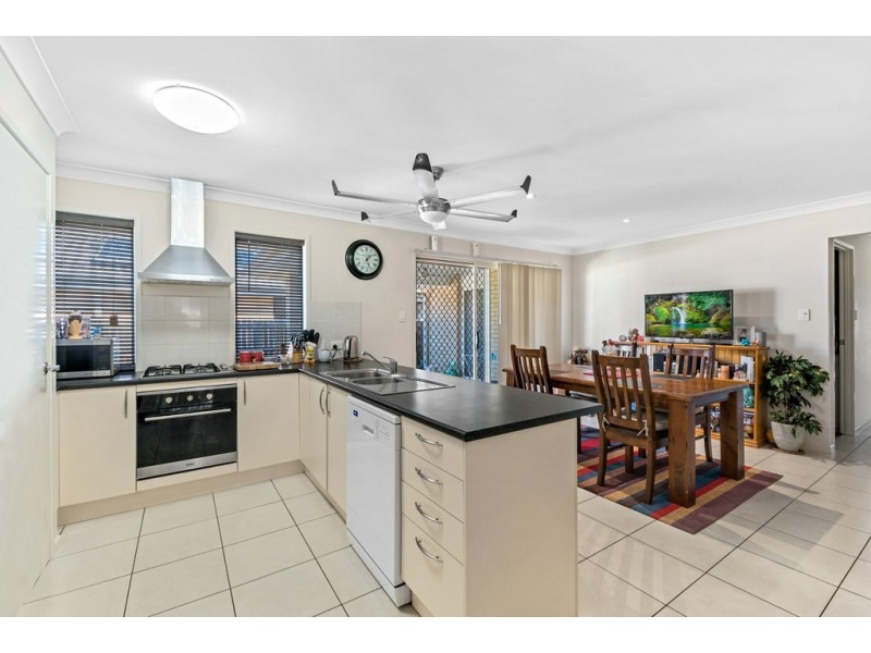 23 Dickson Crescent, North Lakes QLD 4509