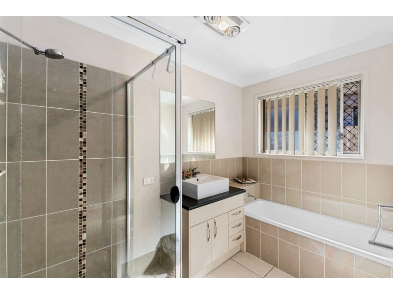 23 Dickson Crescent, North Lakes QLD 4509