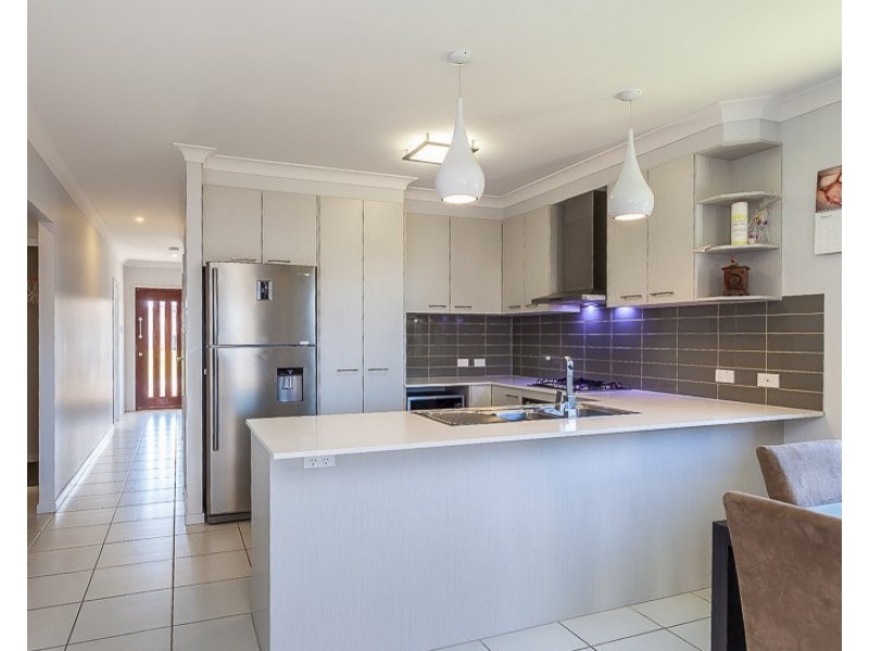 38 Capricorn Circuit, North Lakes QLD 4509