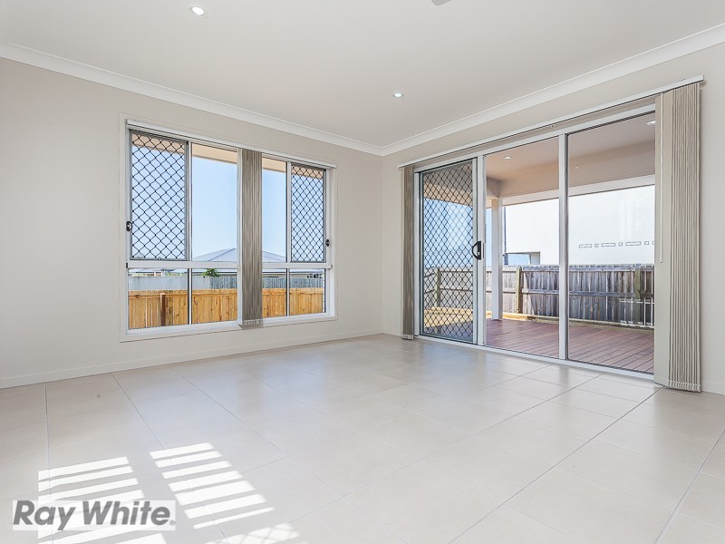 4 Claudia Crct, Kallangur QLD 4503