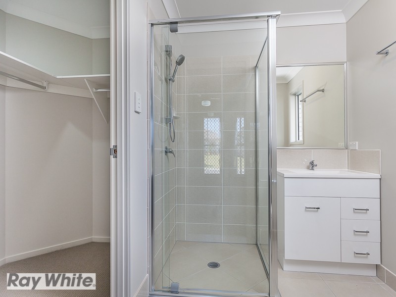 4 Claudia Crct, Kallangur QLD 4503