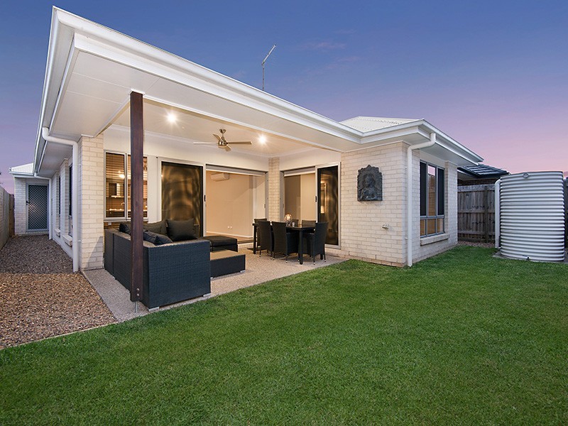 9 Livingstone Ct, North Lakes QLD 4509