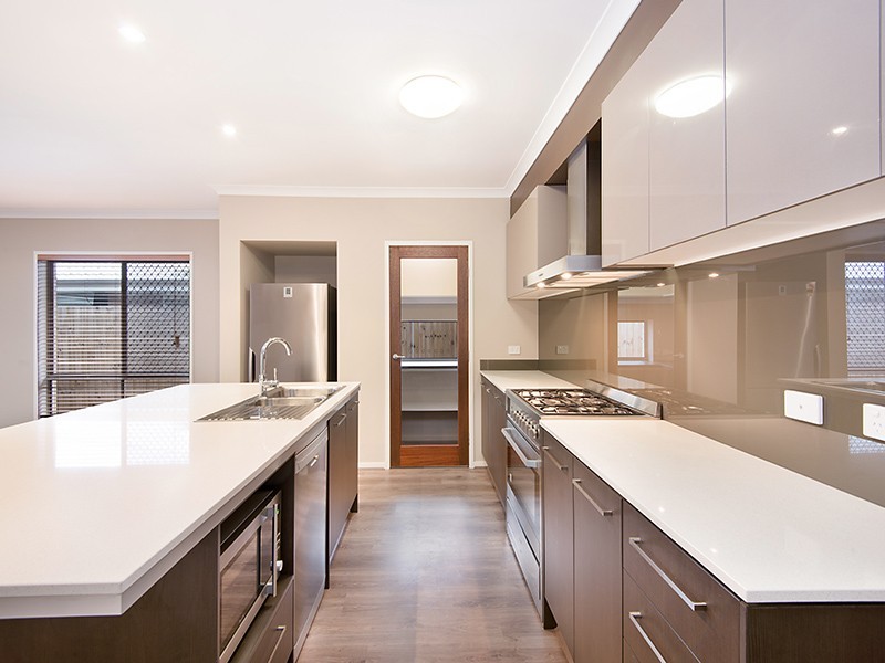 9 Livingstone Ct, North Lakes QLD 4509