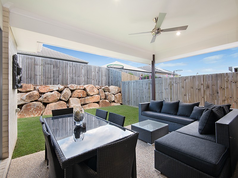 9 Livingstone Ct, North Lakes QLD 4509