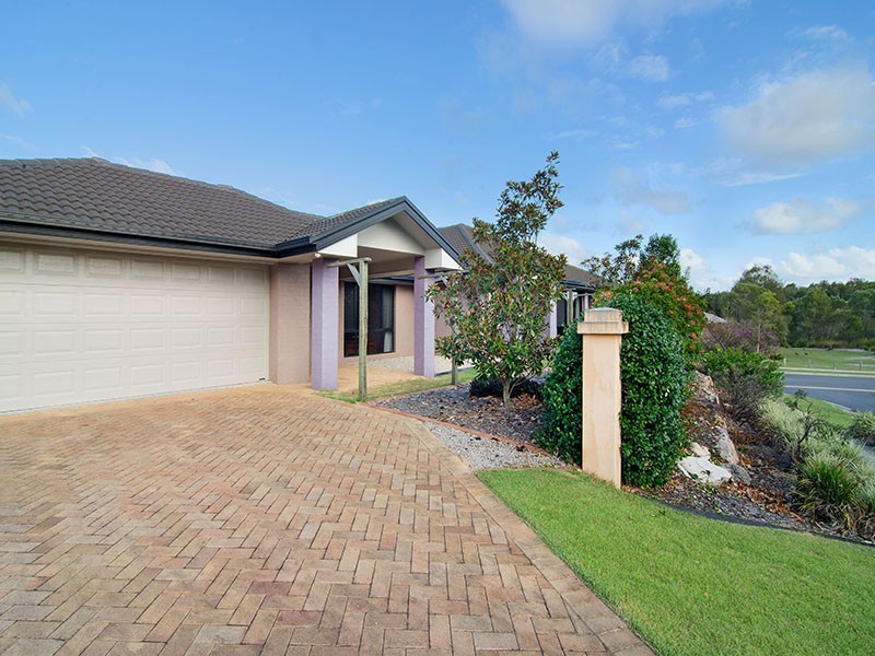 31 Sandpiper Avenue, North Lakes QLD 4509