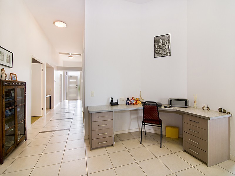 8 Grebe Circuit, North Lakes QLD 4509
