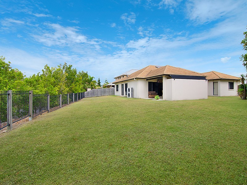 8 Grebe Circuit, North Lakes QLD 4509