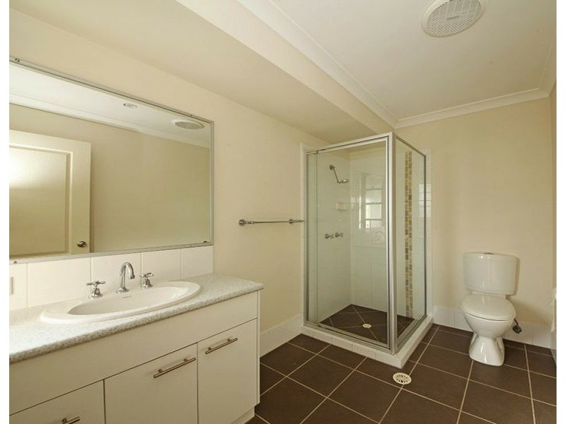 3 Echidna Parade, North Lakes QLD 4509