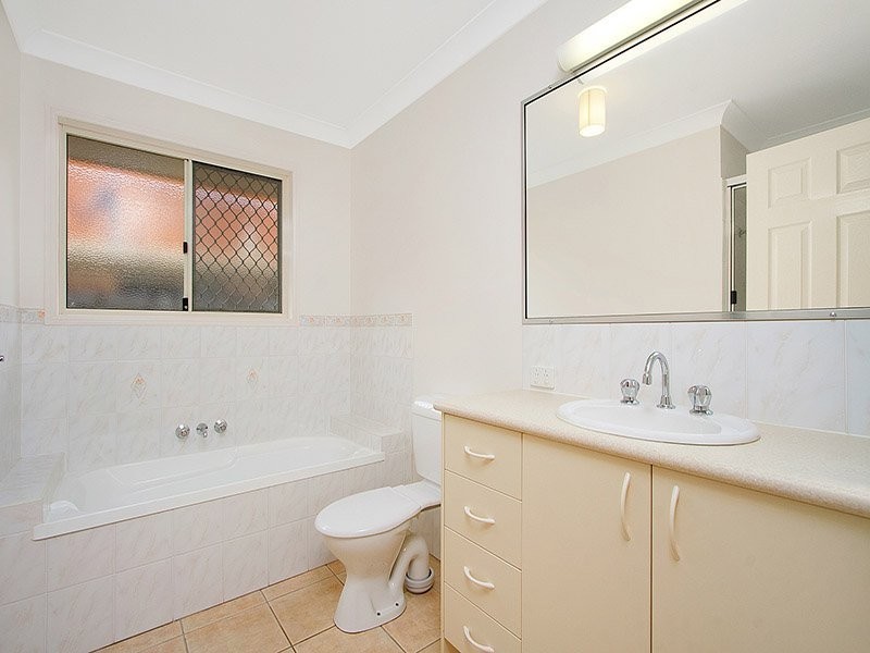 24 Gilbert Street, North Lakes QLD 4509