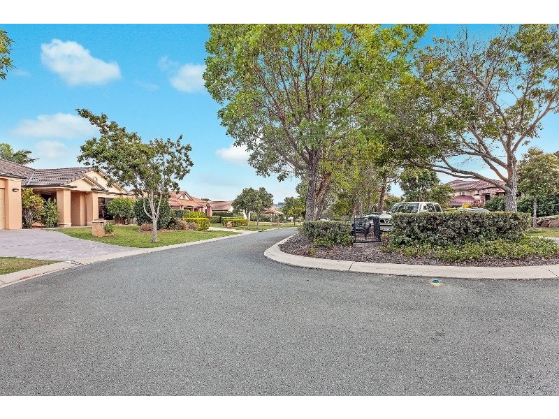 10 Sefton Ct, North Lakes QLD 4509