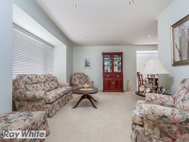 12 Barrine Court, Petrie QLD 4502