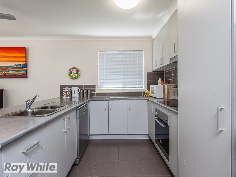 69 Daintree Circuit, North Lakes QLD 4509