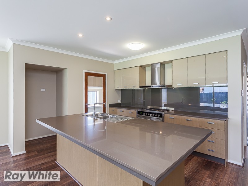 1 Wallis Circuit, North Lakes QLD 4509