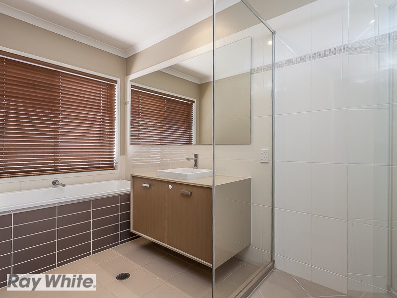 1 Wallis Circuit, North Lakes QLD 4509