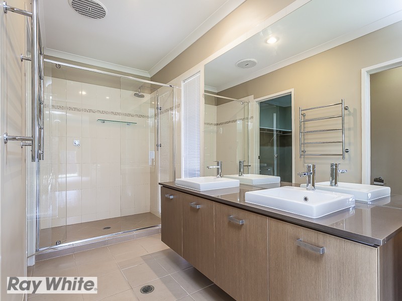 1 Wallis Circuit, North Lakes QLD 4509