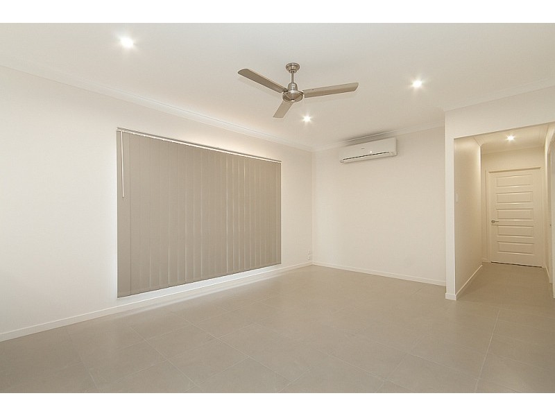 216 MacDonald Drive, Narangba QLD 4504