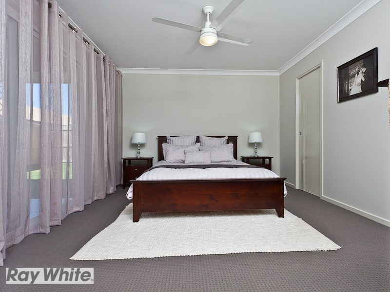 23 Troon Street, North Lakes QLD 4509