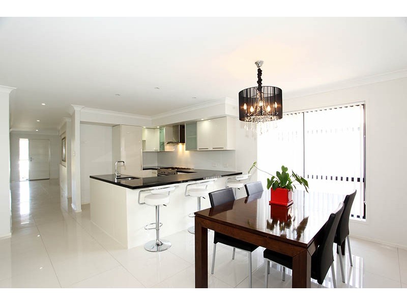 14 Kingdom Circuit, North Lakes QLD 4509