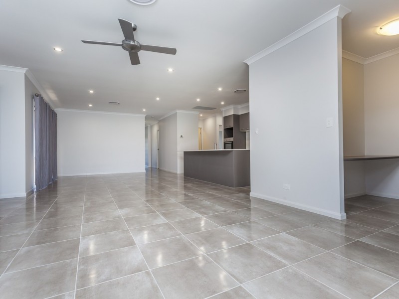 93 Expedition Drive, North Lakes QLD 4509