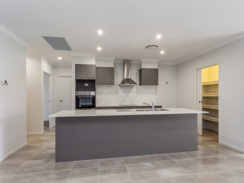 93 Expedition Drive, North Lakes QLD 4509