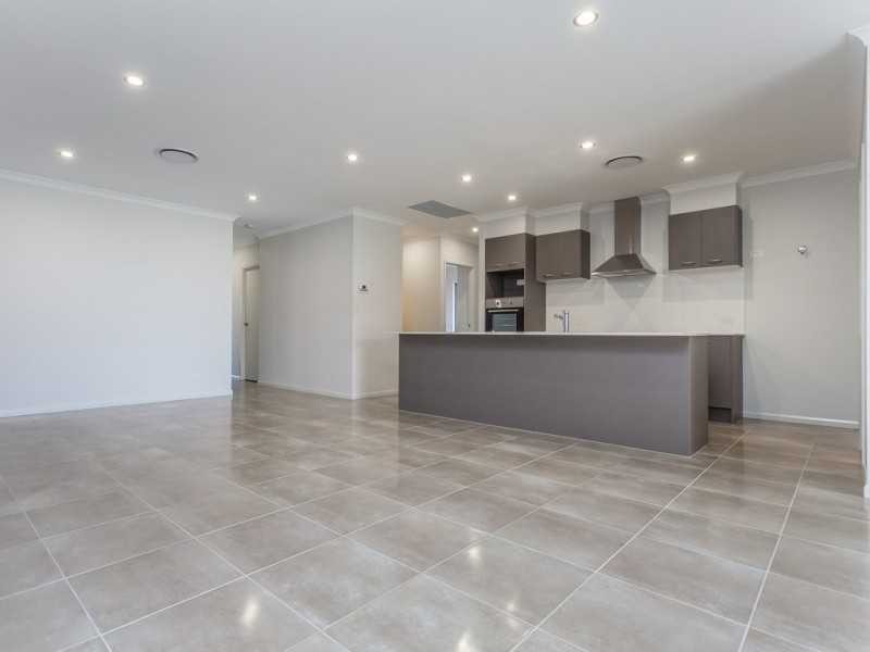 93 Expedition Drive, North Lakes QLD 4509