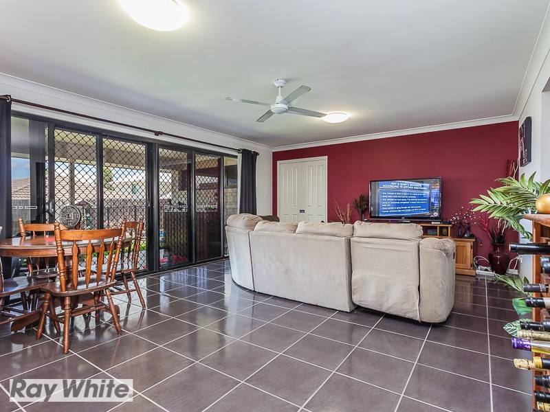 3 Highcliff Crescent, North Lakes QLD 4509