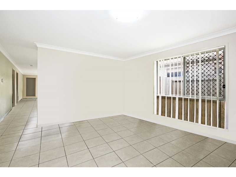 32 Jones Street, Rothwell QLD 4022
