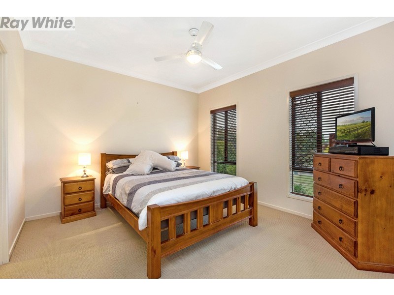 5 Silkpod Court, North Lakes QLD 4509