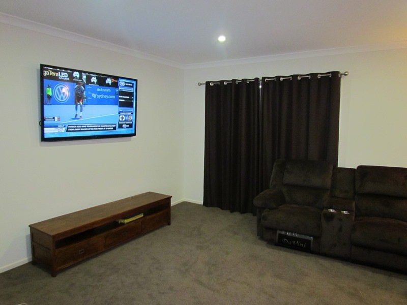 30 Essencia Avenue, Dakabin QLD 4503