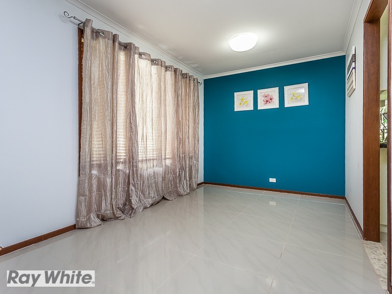 34 Eucumbene Drive, Petrie QLD 4502