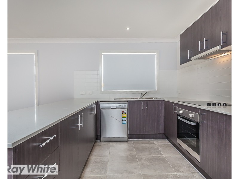 7 Finch Close, Dakabin QLD 4503