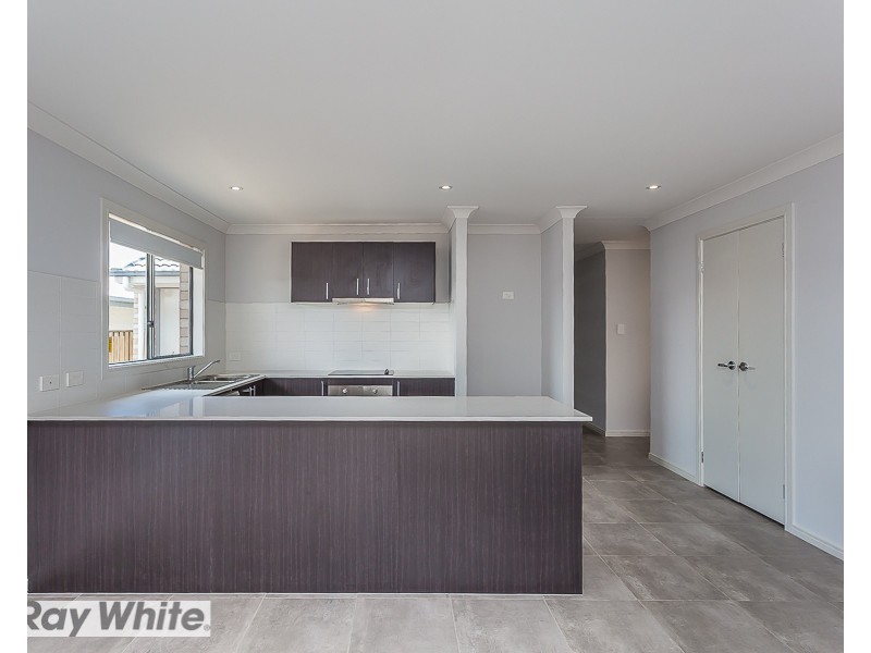 7 Finch Close, Dakabin QLD 4503