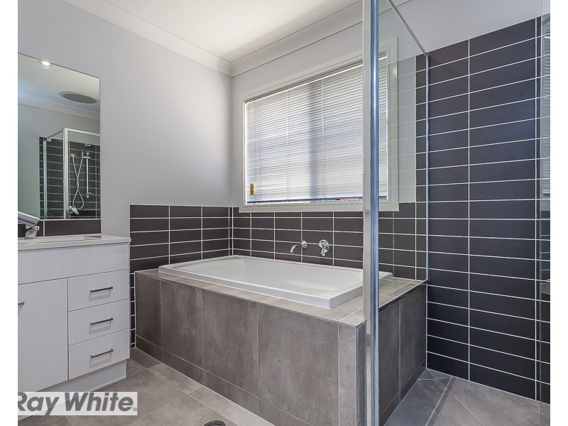 7 Finch Close, Dakabin QLD 4503