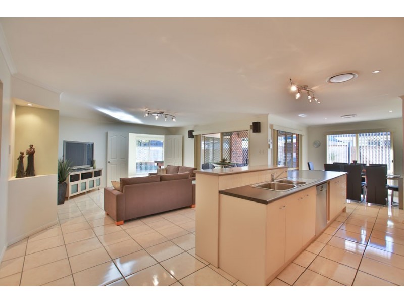 20 Swords Parade, North Lakes QLD 4509