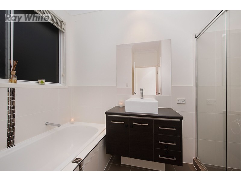 10 Wombat Parade, North Lakes QLD 4509