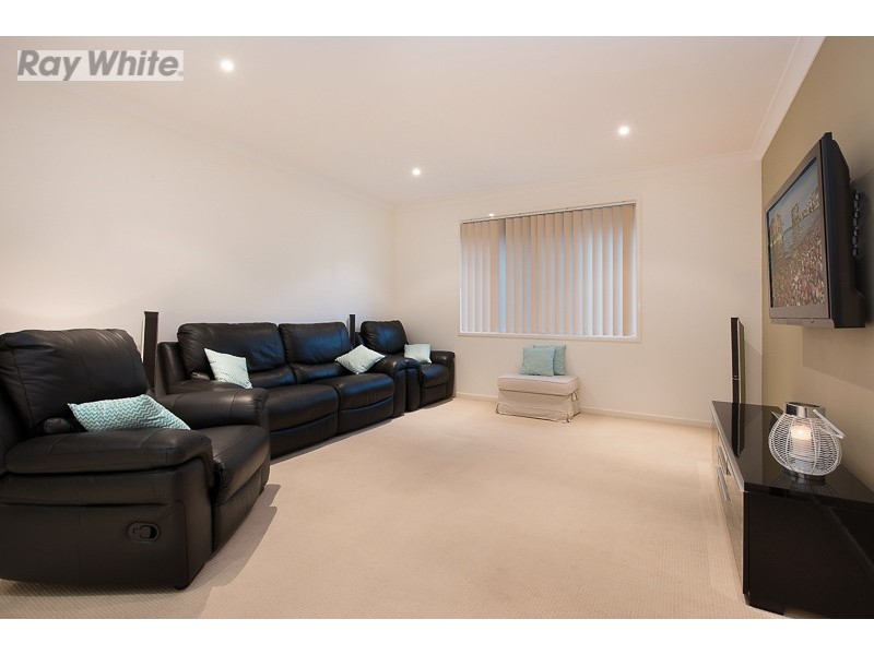 10 Wombat Parade, North Lakes QLD 4509